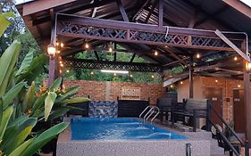 De Sepakat Cottage Private Pool